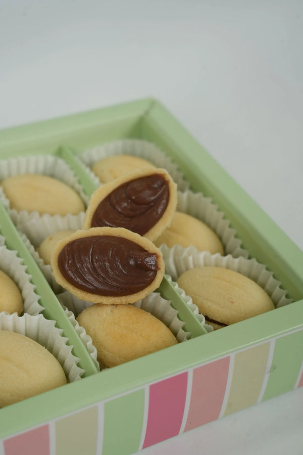 Camel Eye Biscuit DANAT TAQUEEN