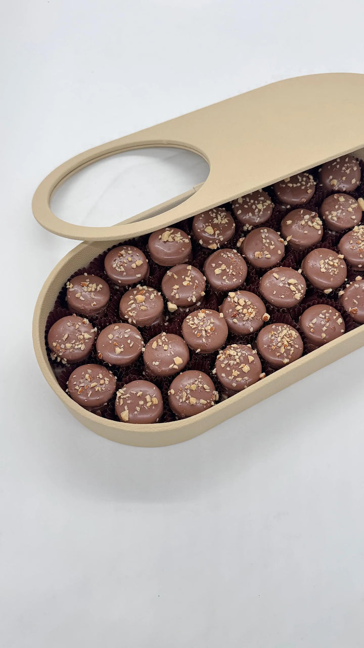 Choco Biscuit Luxe Box DANAT TAQUEEN