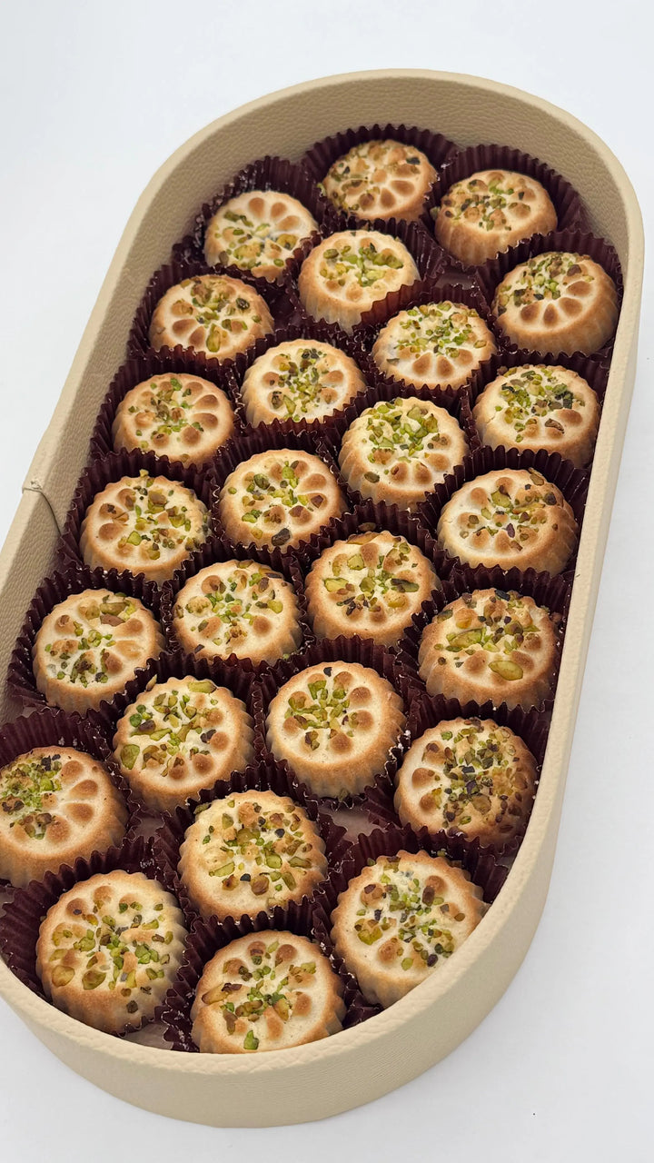 Dates Maamoul Luxe Box DANAT TAQUEEN