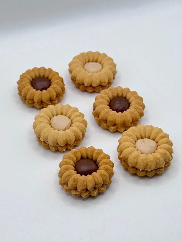 Petit Four DANAT TAQUEEN