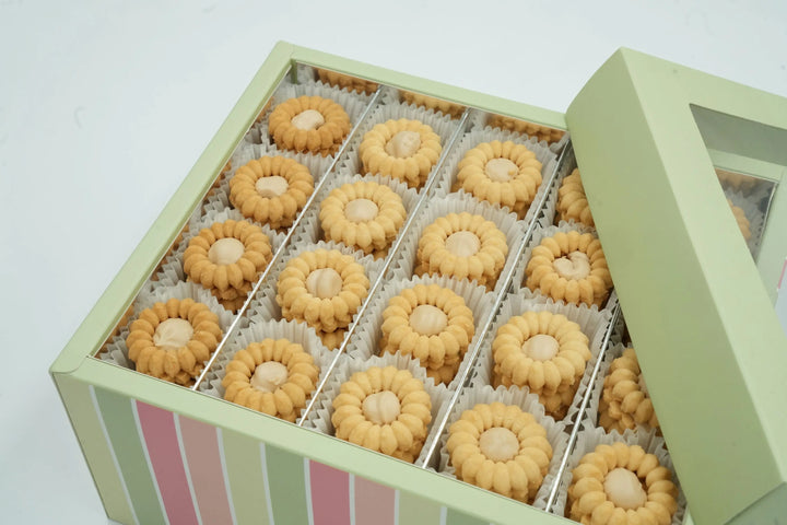 Petit Four DANAT TAQUEEN